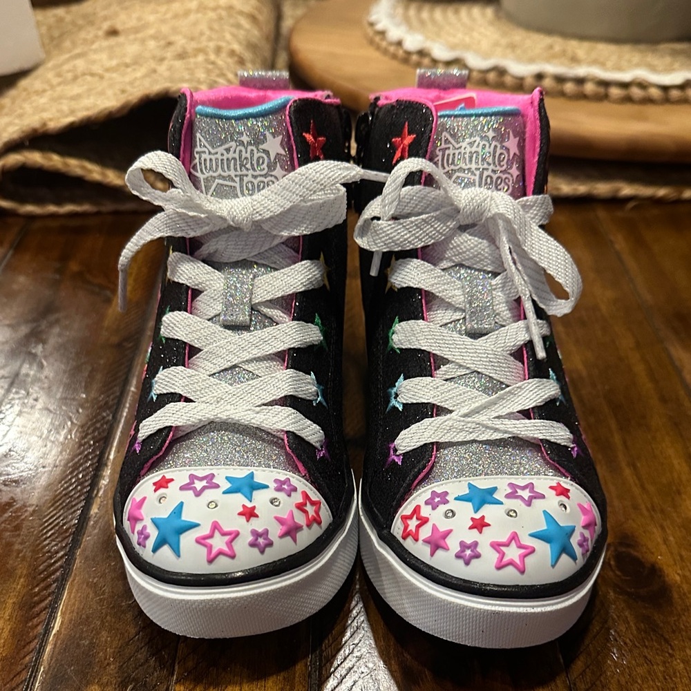 NIB Skechers Twinkle Toes STARRY BURST Sneakers Sz 2